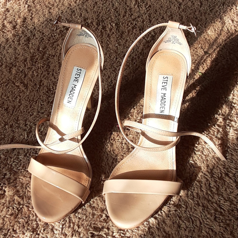 Nude heels